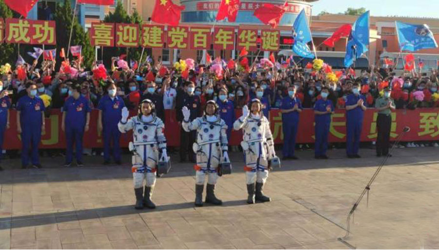 廣（guǎng）州（zhōu）伊伊人成亚洲综合人网辦公家具有限公司.jpg